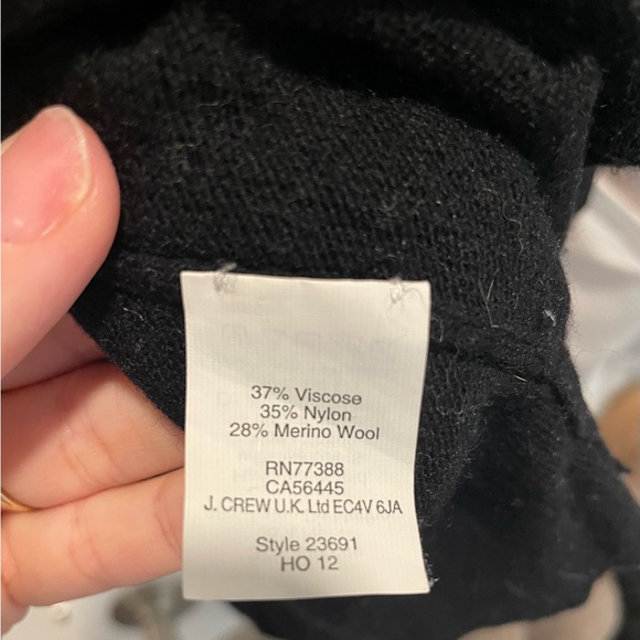 JCrew Black sweater with white bow - Picture 4 of 6